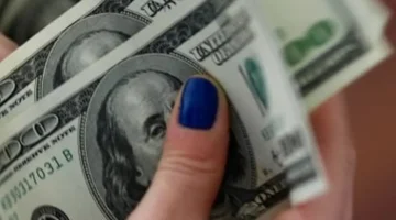 سعر الصرف اليوم.. استقرار ملحوظ في قيمة الدولار داخل البنوك المصرية خلال التعاملات الأخيرة